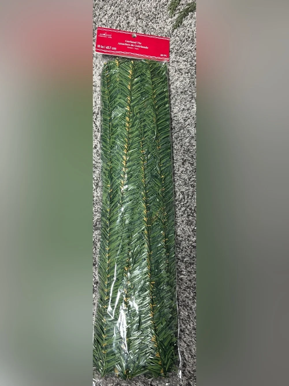 Ashland Green and Gold Garland Ties - 20 Pack
